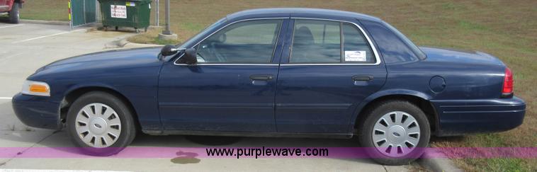 image for item K7537 2011 Ford Crown Victoria Police Interceptor