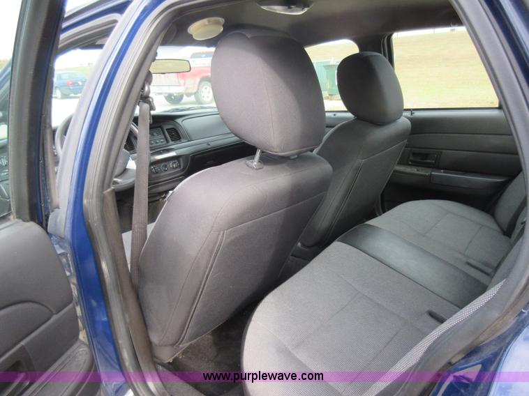 image for item K7537 2011 Ford Crown Victoria Police Interceptor