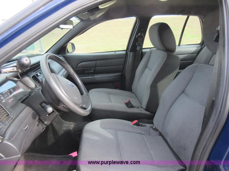 image for item K7537 2011 Ford Crown Victoria Police Interceptor