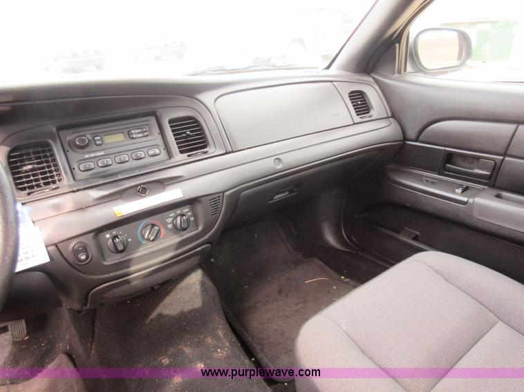 image for item K7537 2011 Ford Crown Victoria Police Interceptor