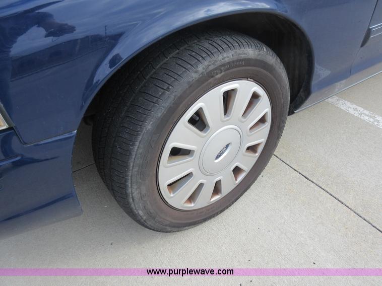 image for item K7538 2011 Ford Crown Victoria Police Interceptor