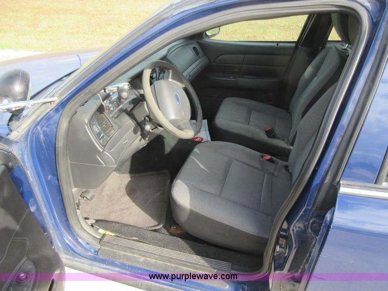 image for item K7538 2011 Ford Crown Victoria Police Interceptor
