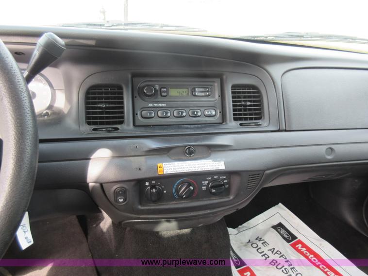 image for item K7538 2011 Ford Crown Victoria Police Interceptor