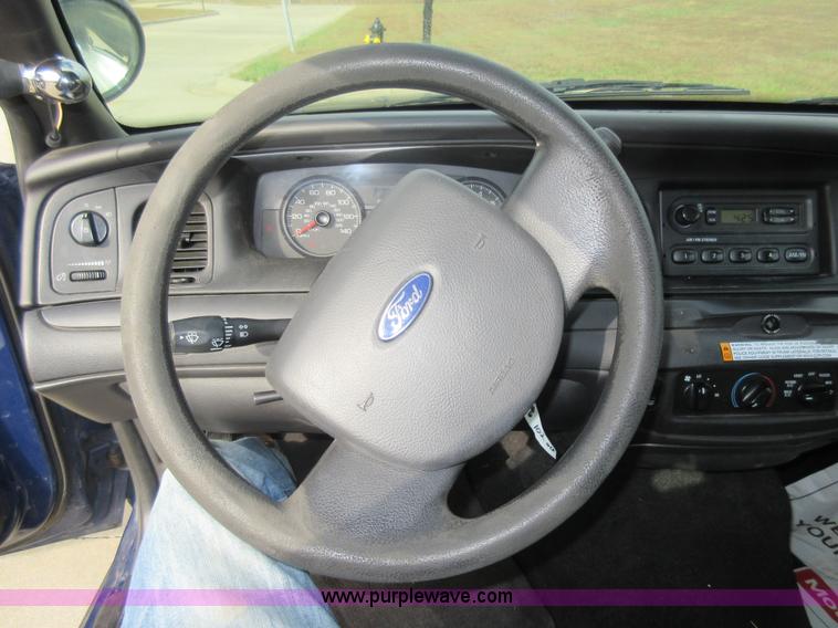 image for item K7538 2011 Ford Crown Victoria Police Interceptor