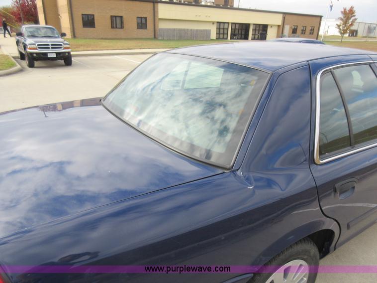 image for item K7538 2011 Ford Crown Victoria Police Interceptor