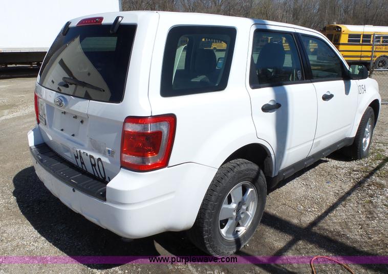 image for item L1835 2012 Ford Escape SUV