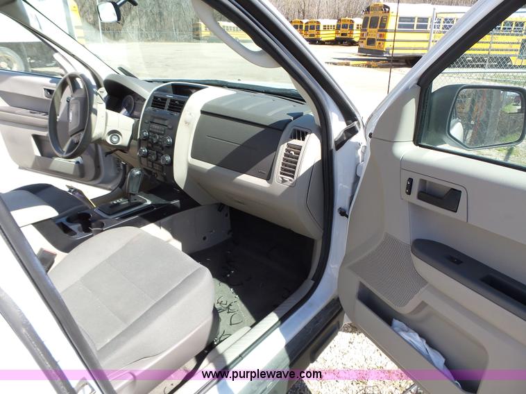 image for item L1835 2012 Ford Escape SUV