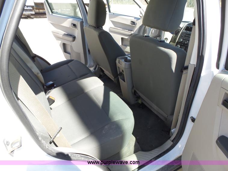 image for item L1835 2012 Ford Escape SUV