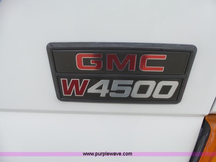 image for item L6296 2000 Isuzu W4500 refuse truck