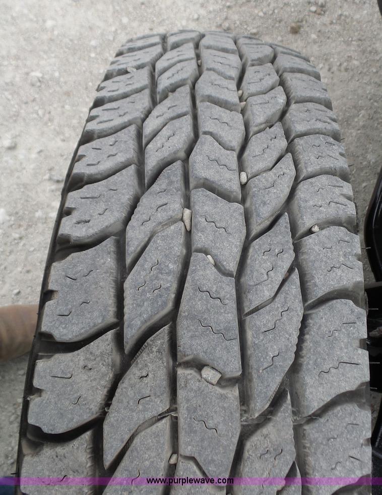 image for item L6296 2000 Isuzu W4500 refuse truck