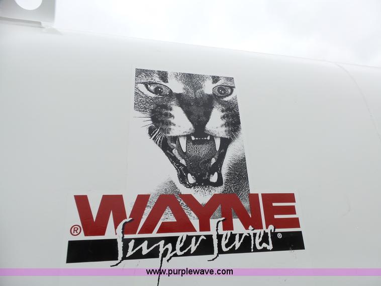 image for item L6296 2000 Isuzu W4500 refuse truck