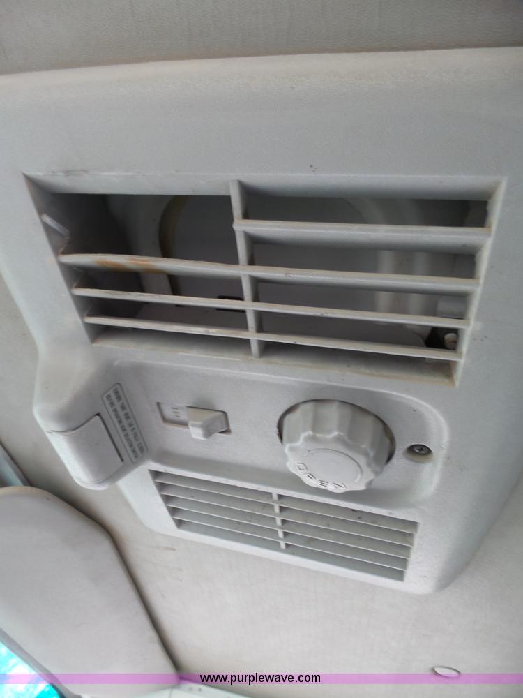 image for item L6296 2000 Isuzu W4500 refuse truck