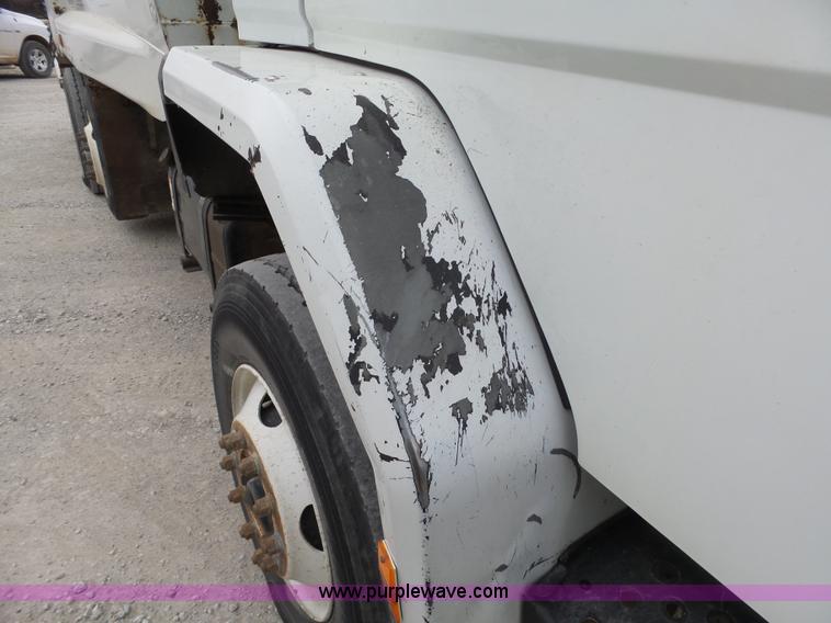 image for item L6297 2002 Sterling SC8000 refuse truck