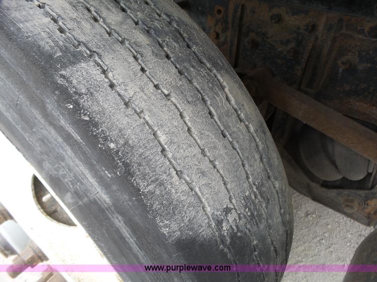 image for item L6297 2002 Sterling SC8000 refuse truck