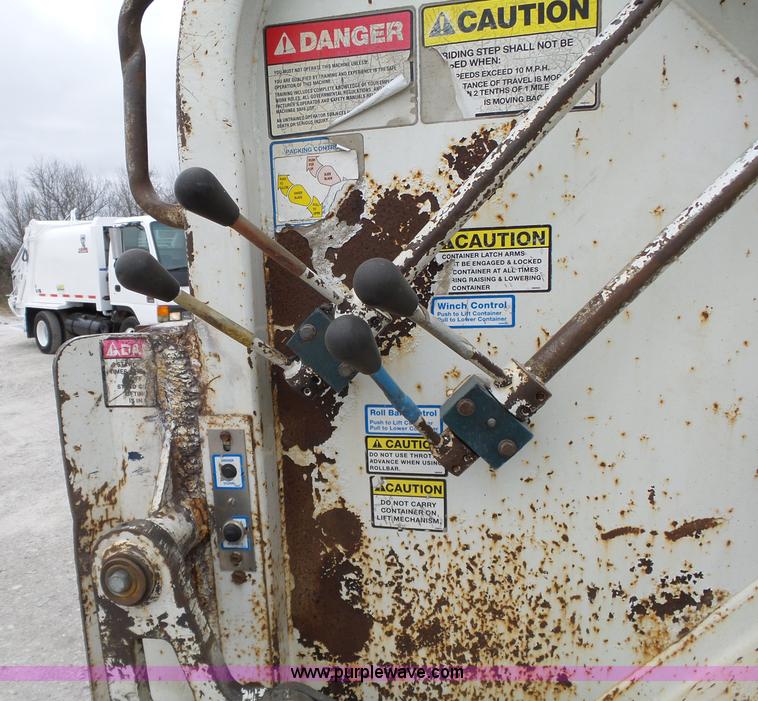 image for item L6297 2002 Sterling SC8000 refuse truck