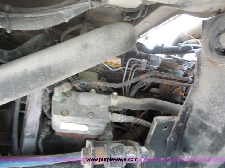 image for item L6297 2002 Sterling SC8000 refuse truck