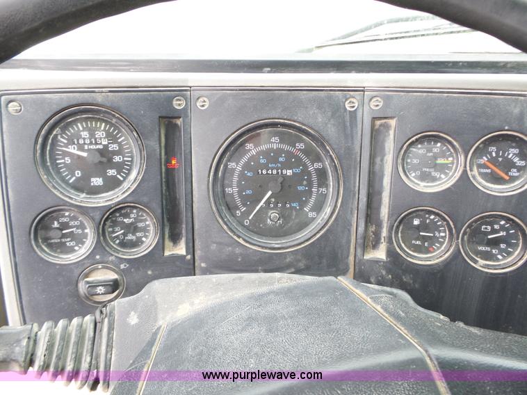 image for item L6297 2002 Sterling SC8000 refuse truck