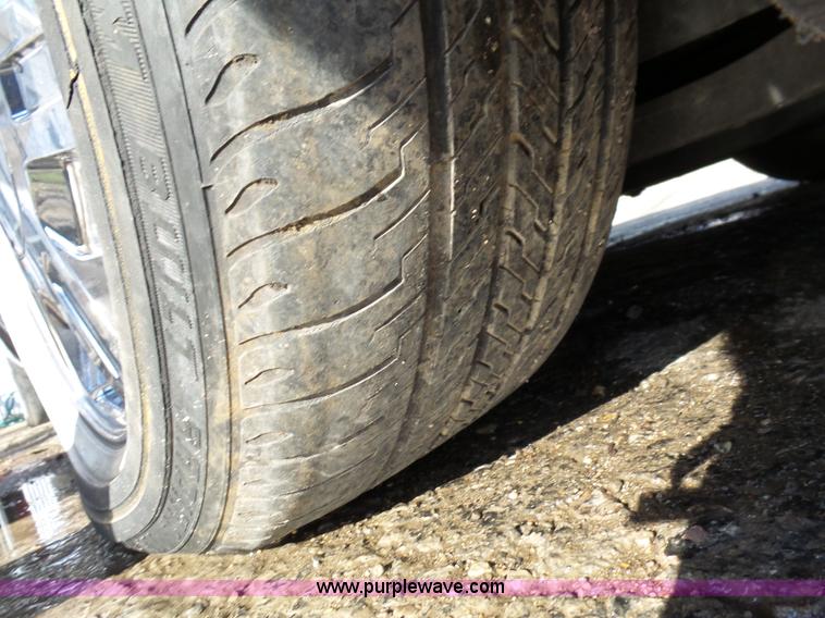 image for item L6320 2001 Cadillac DeVille DHS