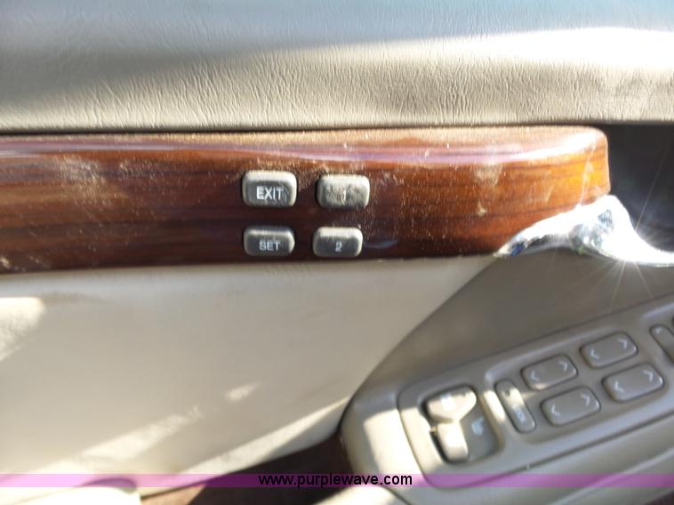 image for item L6320 2001 Cadillac DeVille DHS