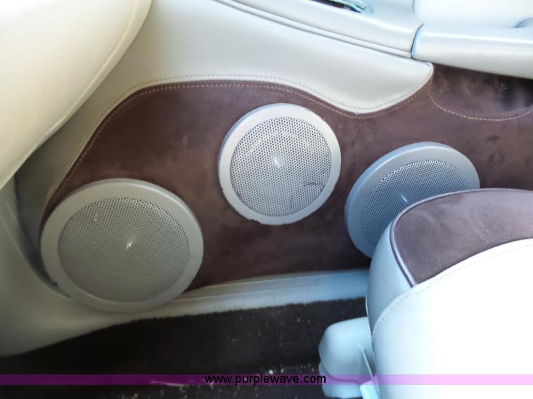 image for item L6320 2001 Cadillac DeVille DHS