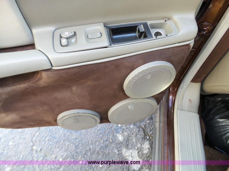 image for item L6320 2001 Cadillac DeVille DHS