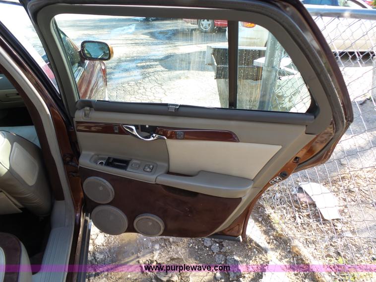 image for item L6320 2001 Cadillac DeVille DHS