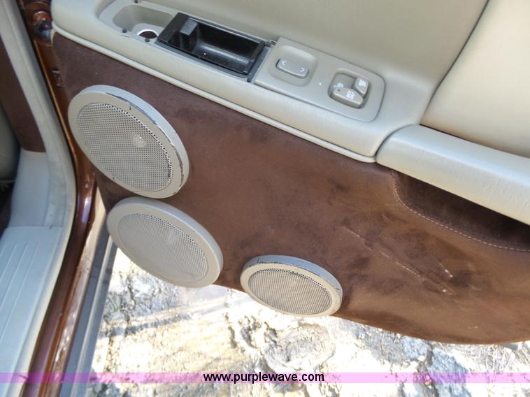 image for item L6320 2001 Cadillac DeVille DHS