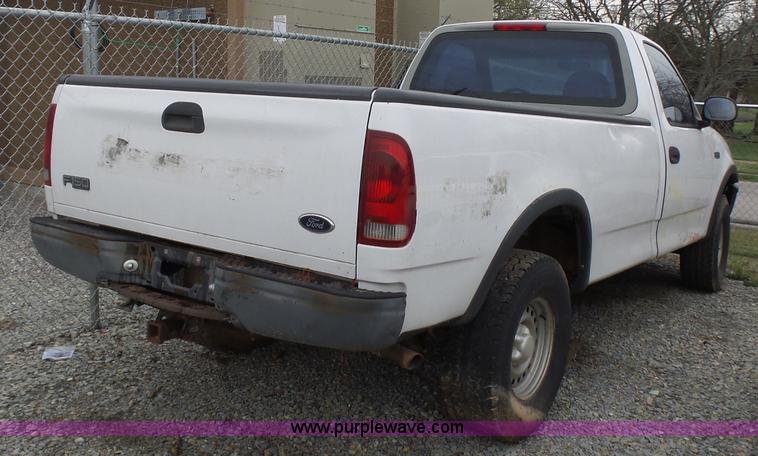 image for item L6834 1998 Ford F150 pickup truck