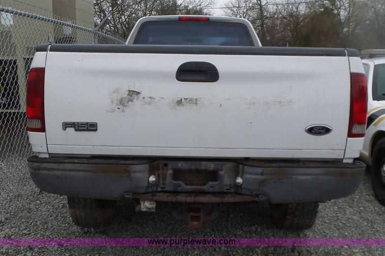 image for item L6834 1998 Ford F150 pickup truck