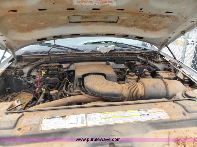 image for item L6834 1998 Ford F150 pickup truck