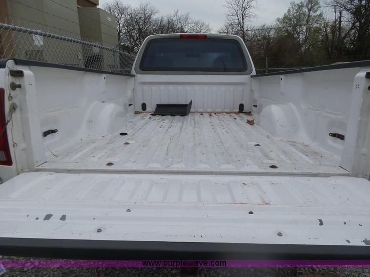 image for item L6834 1998 Ford F150 pickup truck