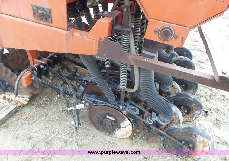 image for item L7201 AGCO seed drill