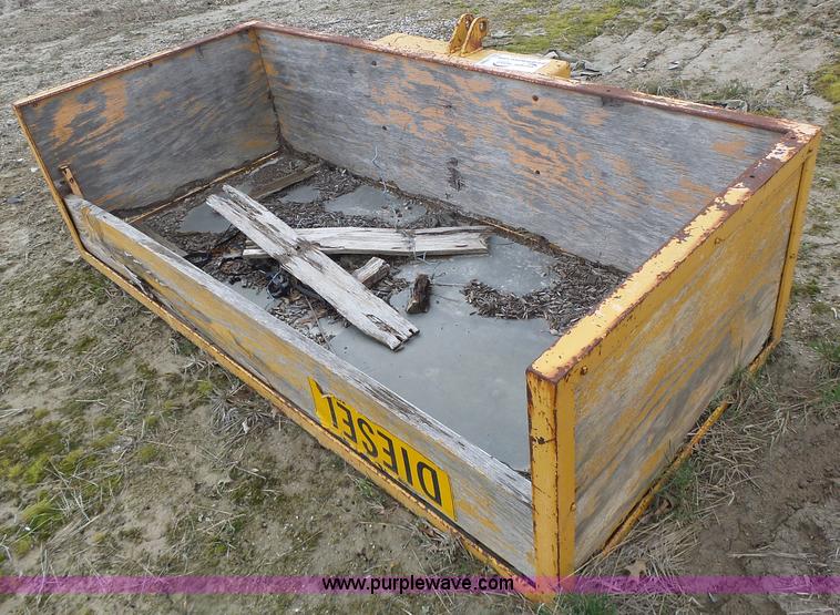 image for item L7203 Lift and carry