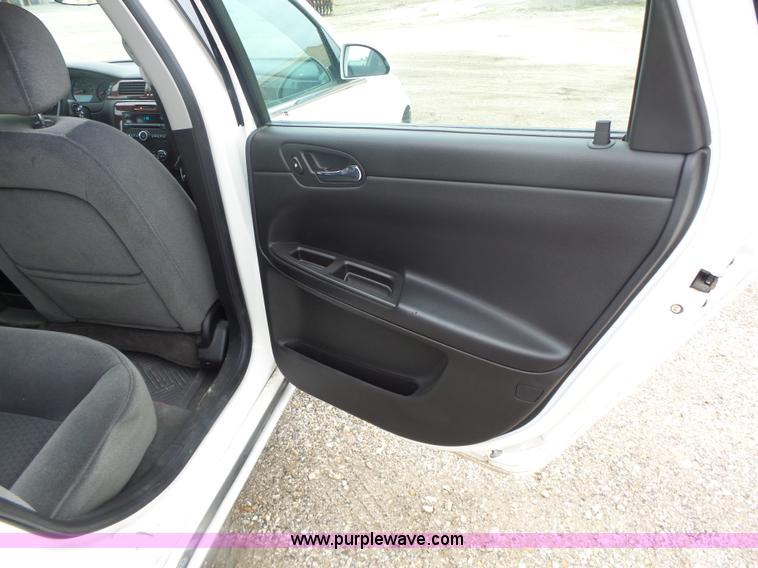 image for item L7207 2007 Chevrolet Impala LS