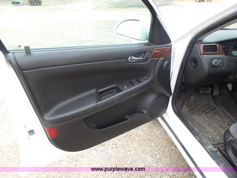 image for item L7207 2007 Chevrolet Impala LS