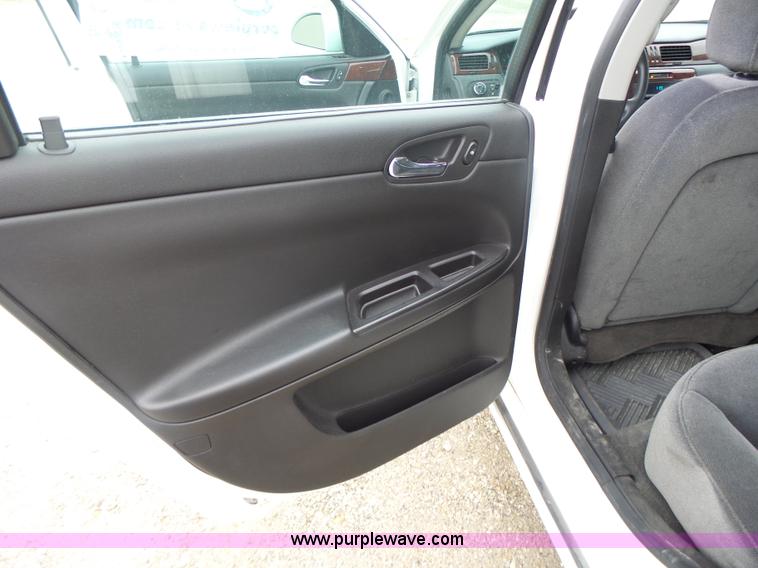 image for item L7207 2007 Chevrolet Impala LS
