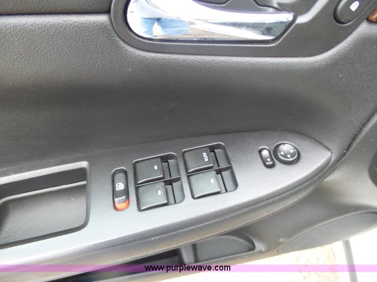 image for item L7207 2007 Chevrolet Impala LS