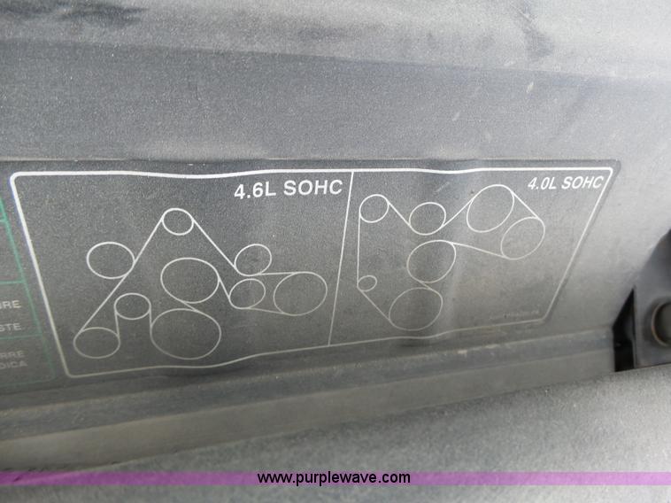 image for item L7208 2004 Ford Explorer XLS SUV