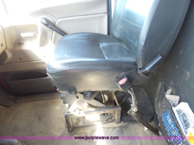 image for item L7377 2005 Sterling L9500 dump truck