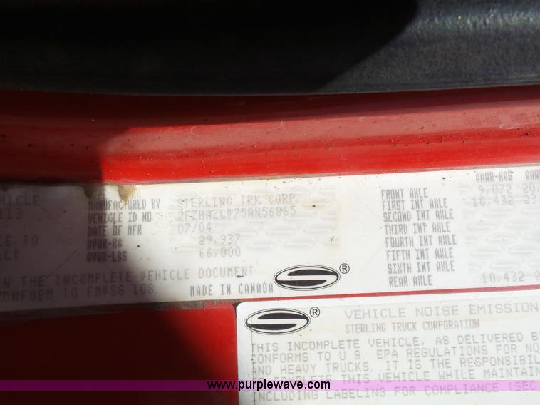 image for item L7377 2005 Sterling L9500 dump truck