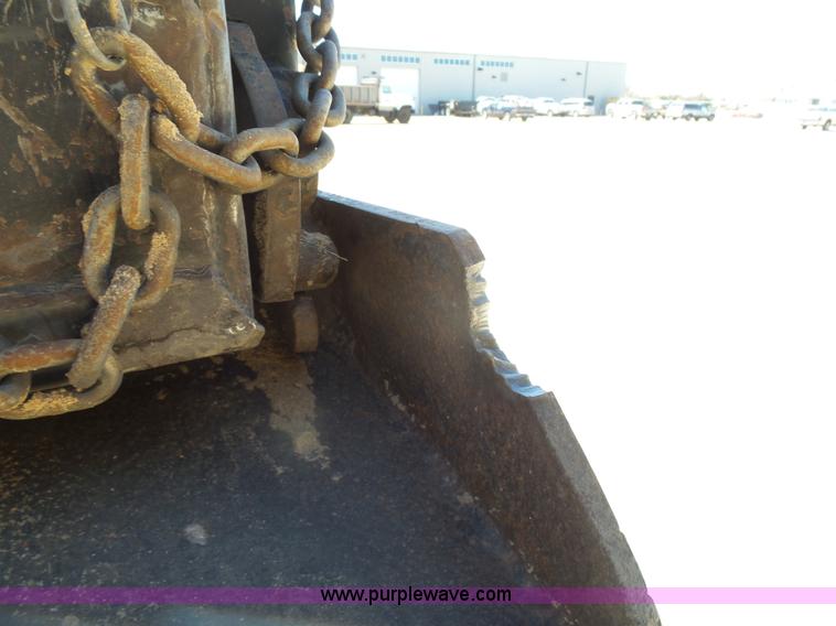 image for item L7377 2005 Sterling L9500 dump truck