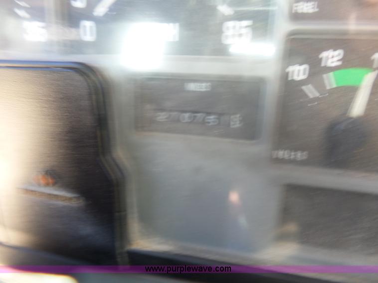 image for item L7378 1994 International 4900 dump truck