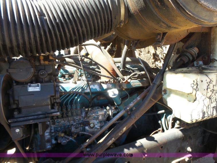 image for item L7379 1992 International 2554 dump truck