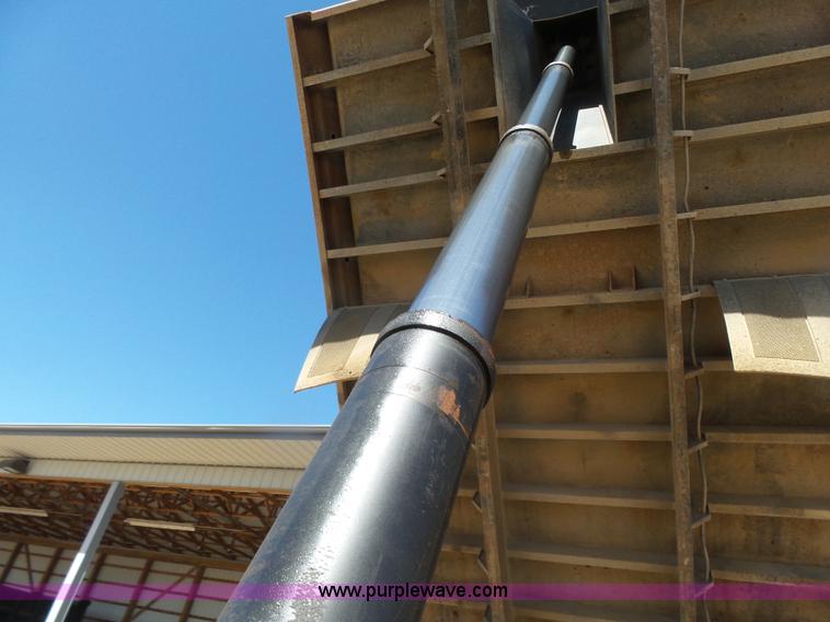 image for item L7379 1992 International 2554 dump truck