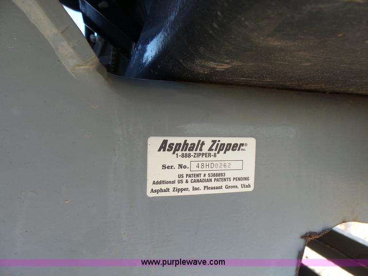 image for item L7385 Asphalt Zipper AZ-480HD cold planer