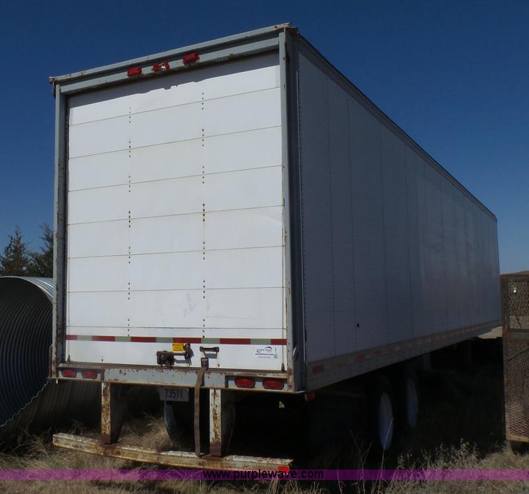image for item L7401 1999 Fruehauf dry van trailer