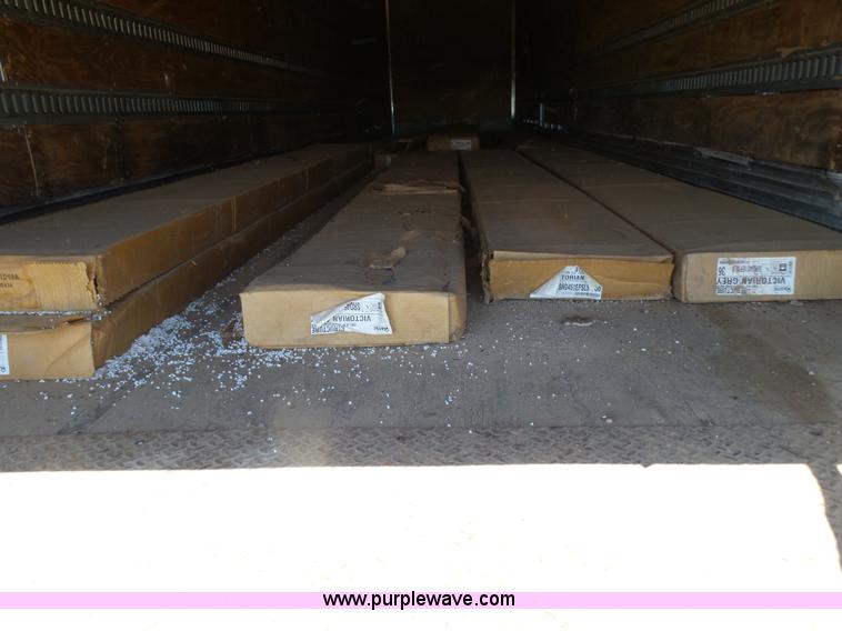 image for item L7401 1999 Fruehauf dry van trailer