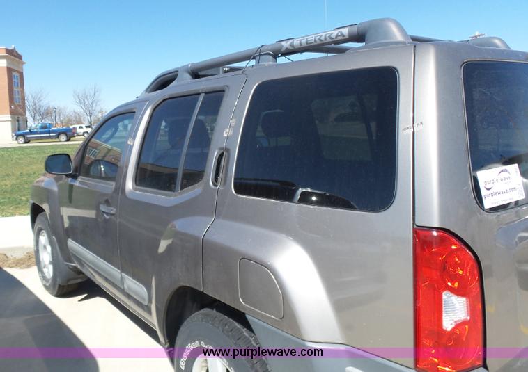 image for item L7402 2005 Nissan Xterra SUV