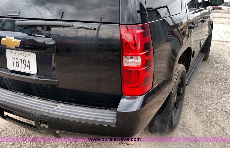 image for item L7436 2012 Chevrolet Tahoe Police SUV
