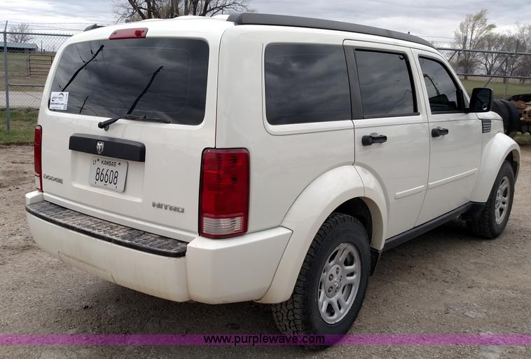 image for item L7438 2010 Dodge Nitro SE SUV
